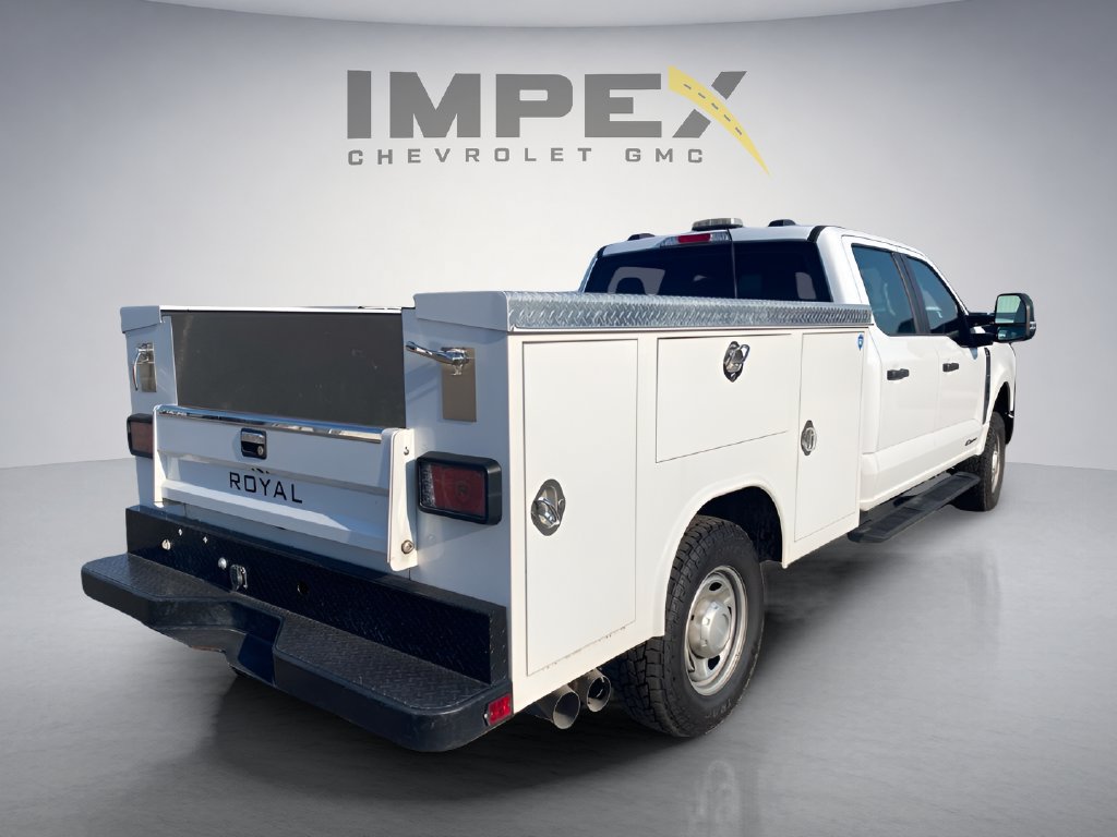 Used 2024 Ford F250 XL w/ Snow Plow Prep Package AWD/4WD image 5