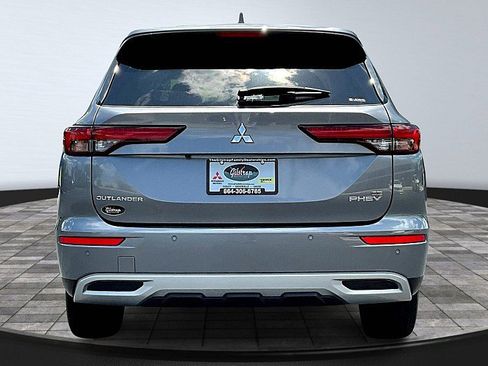 Used 2023 Mitsubishi Outlander SE image 10