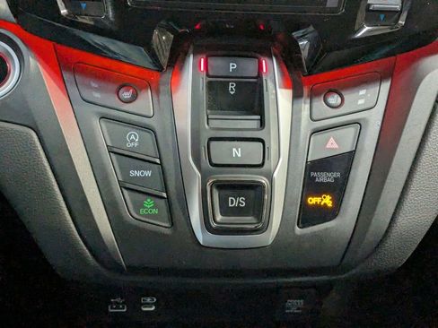 Used 2025 Honda Odyssey Sport-L image 18