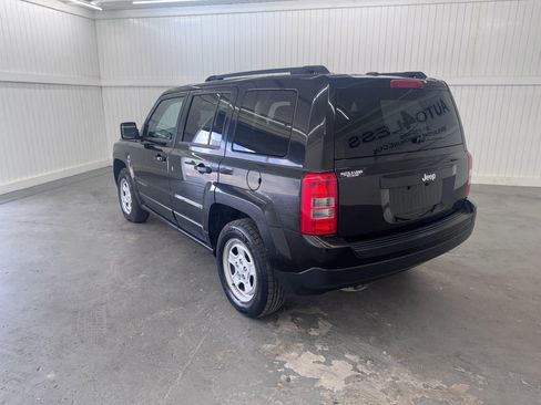 Used 2016 Jeep Patriot Sport w/ Power Value Group image 7