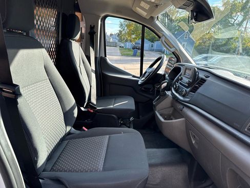 Used 2024 Ford Transit 250 Low Roof w/ Exterior Upgrade Package image 26