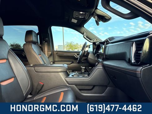 Used 2022 GMC Sierra 1500 AT4 image 23