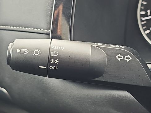 Used 2025 Nissan Pathfinder SL w/ SL Premium Package image 31