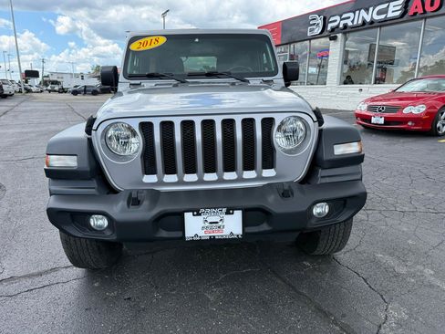 Used 2018 Jeep Wrangler Unlimited Sport S AWD/4WD image 2