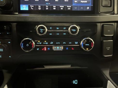 Used 2024 Ford F250 Platinum image 21