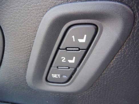 Used 2024 Honda Pilot Elite image 17