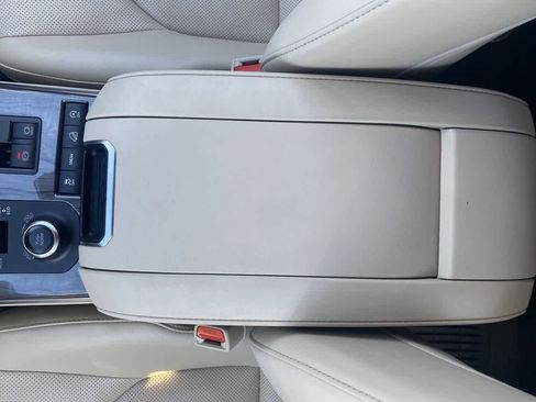 Used 2021 Toyota Highlander Platinum AWD/4WD image 21