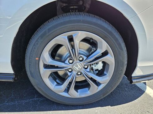 New 2025 Honda Accord EX-L image 11