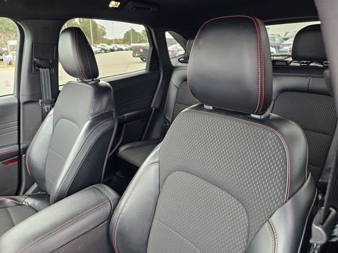 Used 2024 Ford Escape ST-Line image 17