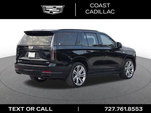 Certified 2025 Cadillac Escalade Sport Platinum AWD/4WD image 5
