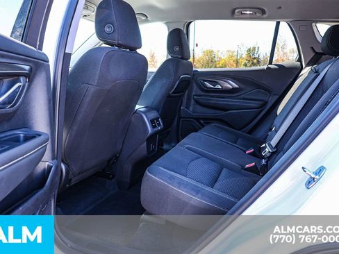 Used 2024 GMC Terrain SLE image 21