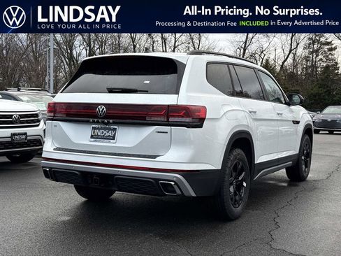 New 2026 Volkswagen Atlas Peak Edition AWD/4WD image 3