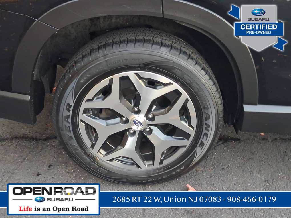Used 2023 Subaru Forester Premium AWD/4WD image 12