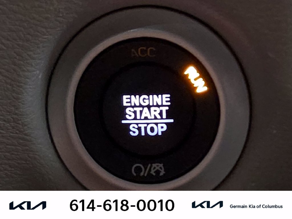 Used 2023 Chrysler Pacifica Touring-L FWD image 31