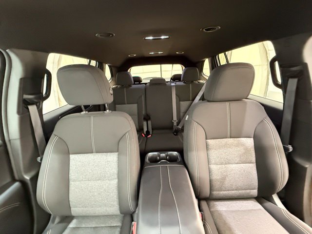 Used 2025 GMC Acadia Elevation AWD/4WD image 36