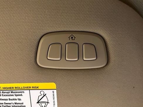 Used 2019 Ford F150 Lariat w/ Equipment Group 502A Luxury AWD/4WD image 34