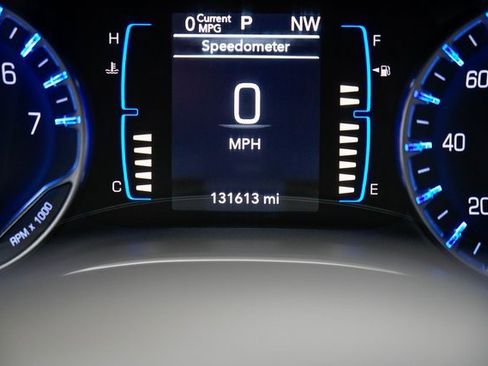 Used 2019 Chrysler Pacifica Touring-L w/ S Appearance Package image 34