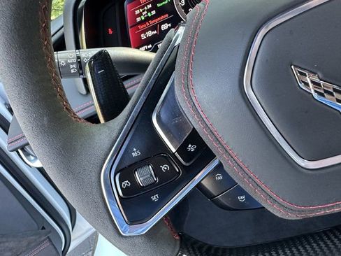 Used 2024 Chevrolet Corvette Z06 w/ Z07 Performance Package RWD image 32