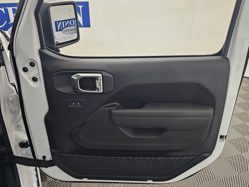 New 2026 Jeep Gladiator Sport image 33