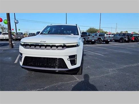 New 2026 Jeep Grand Wagoneer Limited image 21