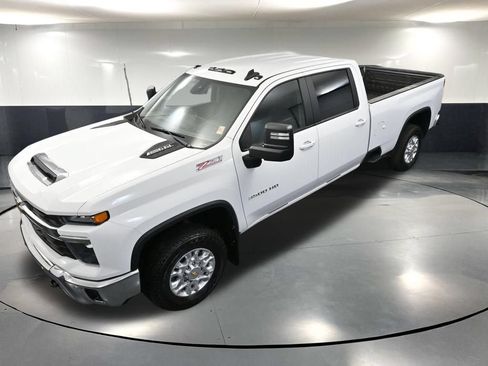 Used 2025 Chevrolet Silverado 3500 LT w/ Safety Package AWD/4WD image 60