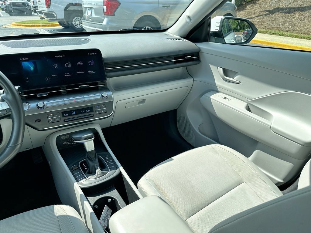 Used 2025 Hyundai Kona SEL FWD image 20