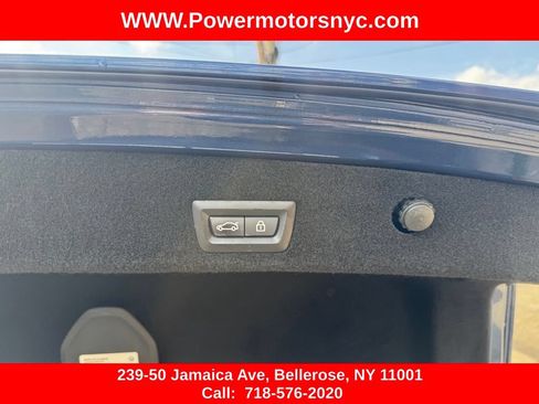 Used 2022 BMW 750Li xDrive AWD/4WD image 19