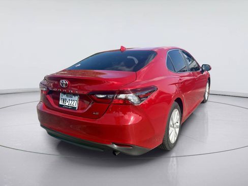 Used 2023 Toyota Camry LE FWD image 5