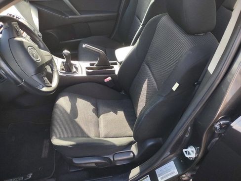 Used 2013 MAZDA MAZDA3 i Touring image 10
