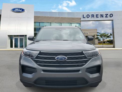Certified 2023 Ford Explorer XLT image 2