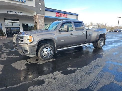 Used 2011 GMC Sierra 3500 SLT w/ SLT Convenience Package image 44