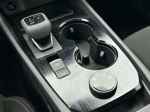 Certified 2025 Nissan Rogue S AWD/4WD image 23