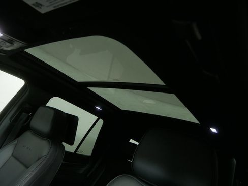 Used 2023 GMC Yukon Denali image 18