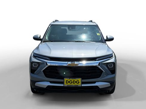 Used 2024 Chevrolet TrailBlazer LT w/ Driver Confidence Package FWD image 8