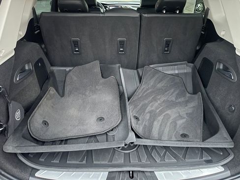 Used 2020 Buick Envision Premium w/ Driver Confidence Package image 16