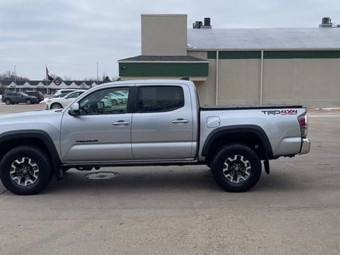 Used 2023 Toyota Tacoma TRD Off-Road image 5