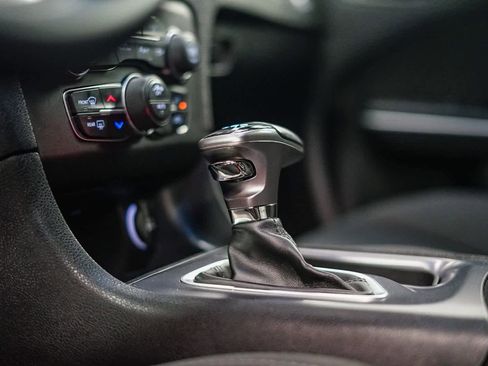 Used 2019 Dodge Charger GT image 19