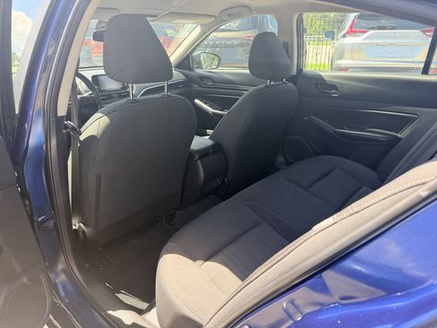 Used 2024 Nissan Altima 2.5 S FWD image 12
