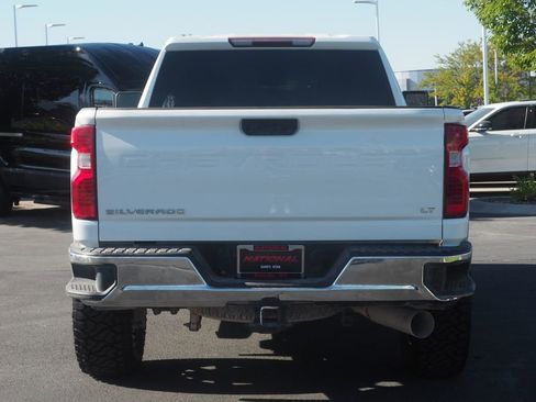 Used 2024 Chevrolet Silverado 2500 LT image 5