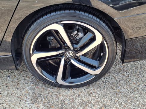 Used 2021 Honda Accord Sport image 29