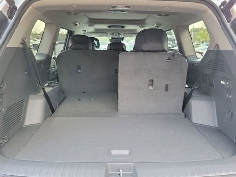 New 2026 Kia EV9 Wind image 8