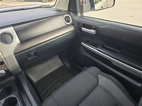 Used 2016 Toyota Tundra SR5 image 12