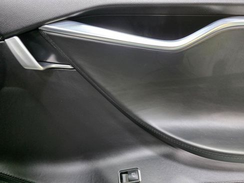 Used 2013 Tesla Model S Performance RWD image 28