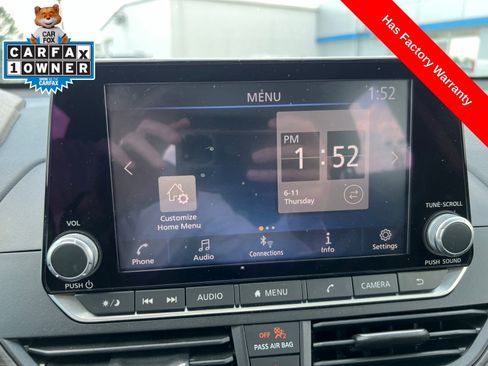 Used 2024 Nissan Altima 2.5 SV FWD image 12