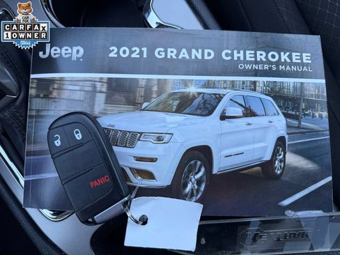 Certified 2021 Jeep Grand Cherokee Laredo AWD/4WD image 30