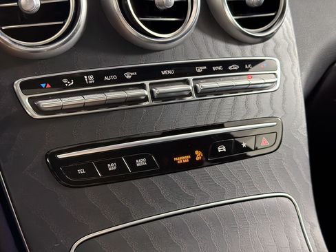 Certified 2022 Mercedes-Benz GLC 300 4MATIC Coupe image 19