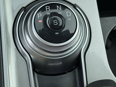 Used 2024 Ford Edge SEL w/ Convenience Package image 25