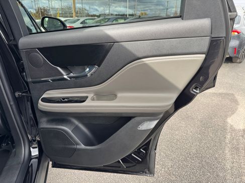 New 2026 Lincoln Corsair Premiere image 27