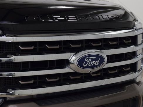 Used 2023 Ford F250 King Ranch image 9