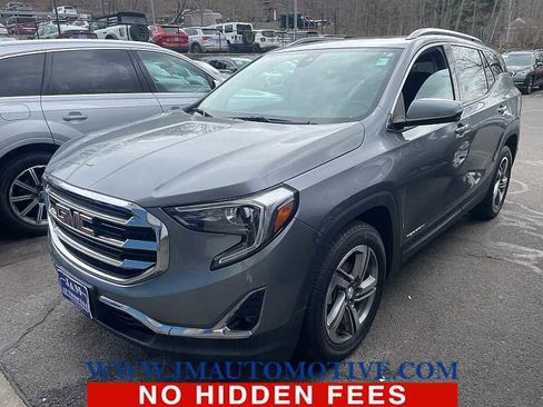 Used 2021 GMC Terrain SLT image 1
